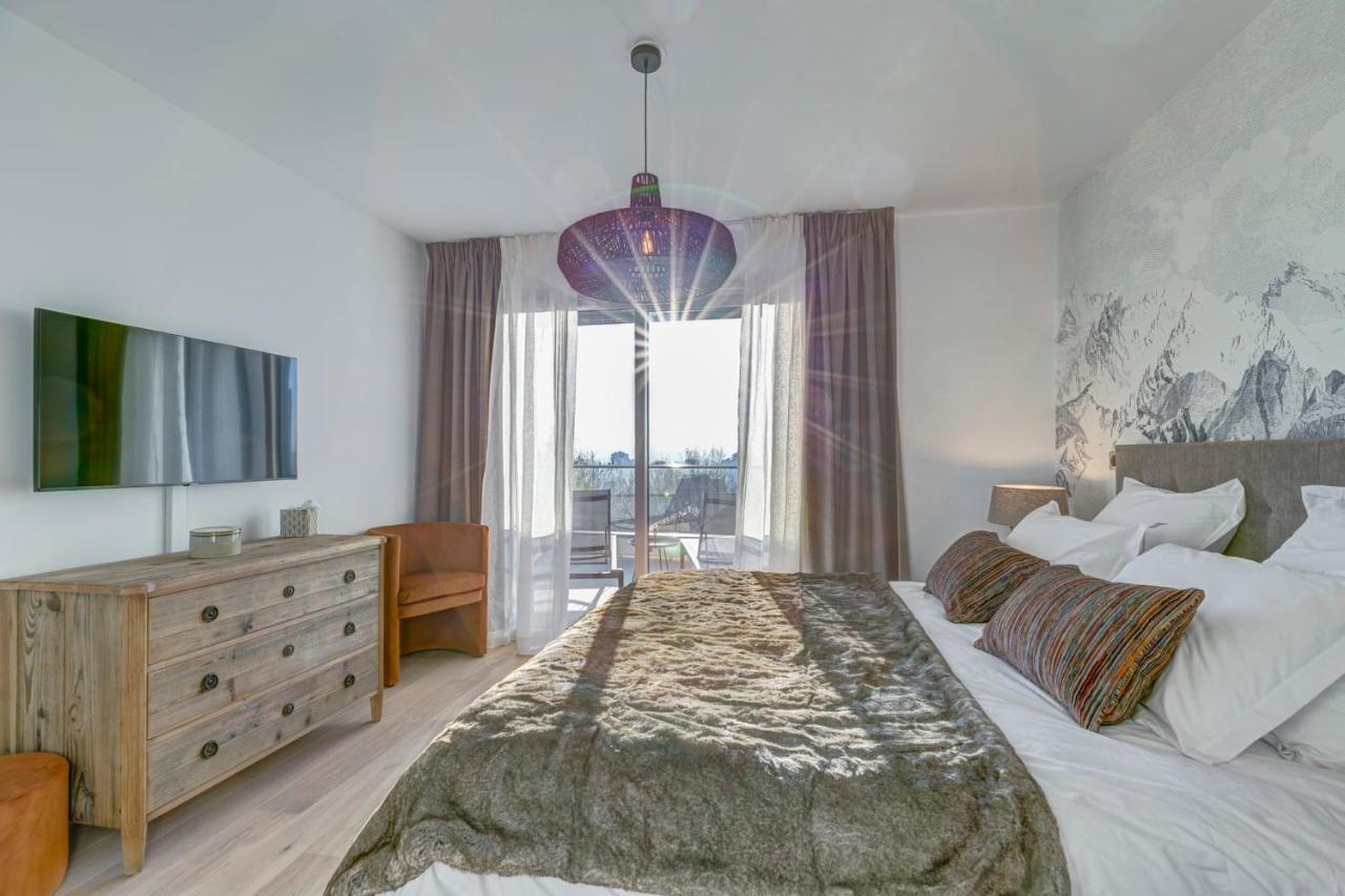 Serenity - 3 Bedroom Top Floor Apartment Parking & Lake View Terrace Annecy Exteriör bild