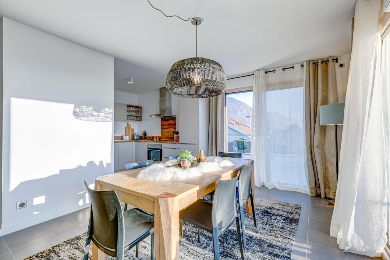 Serenity - 3 Bedroom Top Floor Apartment Parking & Lake View Terrace Annecy Exteriör bild